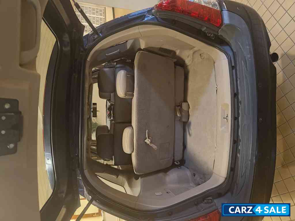 Black Isuzu MU7 Manual CKD-BS4 Black Isuzu MU7 Manual CKD-BS4