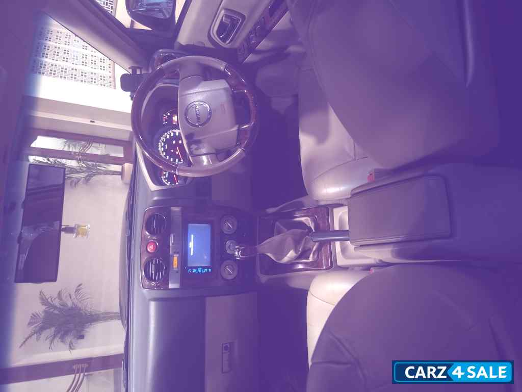 Black Isuzu MU7 Manual CKD-BS4 Black Isuzu MU7 Manual CKD-BS4