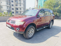 Metallic Red Mitsubishi Pajero Sport 4x4 MT