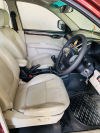 Metallic Red Mitsubishi Pajero Sport 4x4 MT