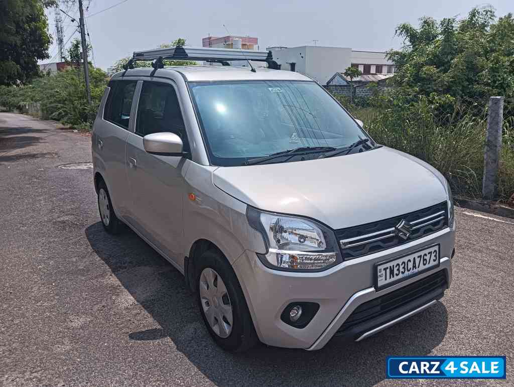 Silver Maruti Suzuki Wagon R VXI CNG Silver Maruti Suzuki Wagon R VXI CNG