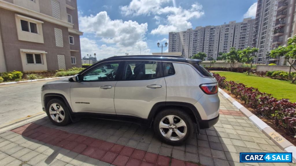 Jeep Compass Longitude (O) Jeep Compass Longitude (O)