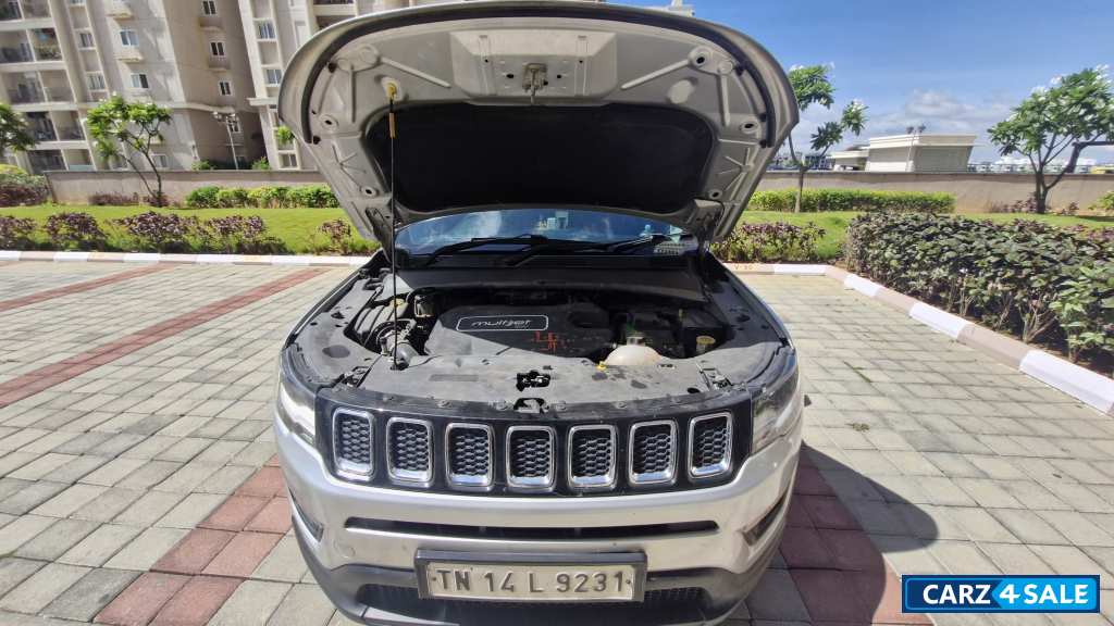 Jeep Compass Longitude (O) Jeep Compass Longitude (O)