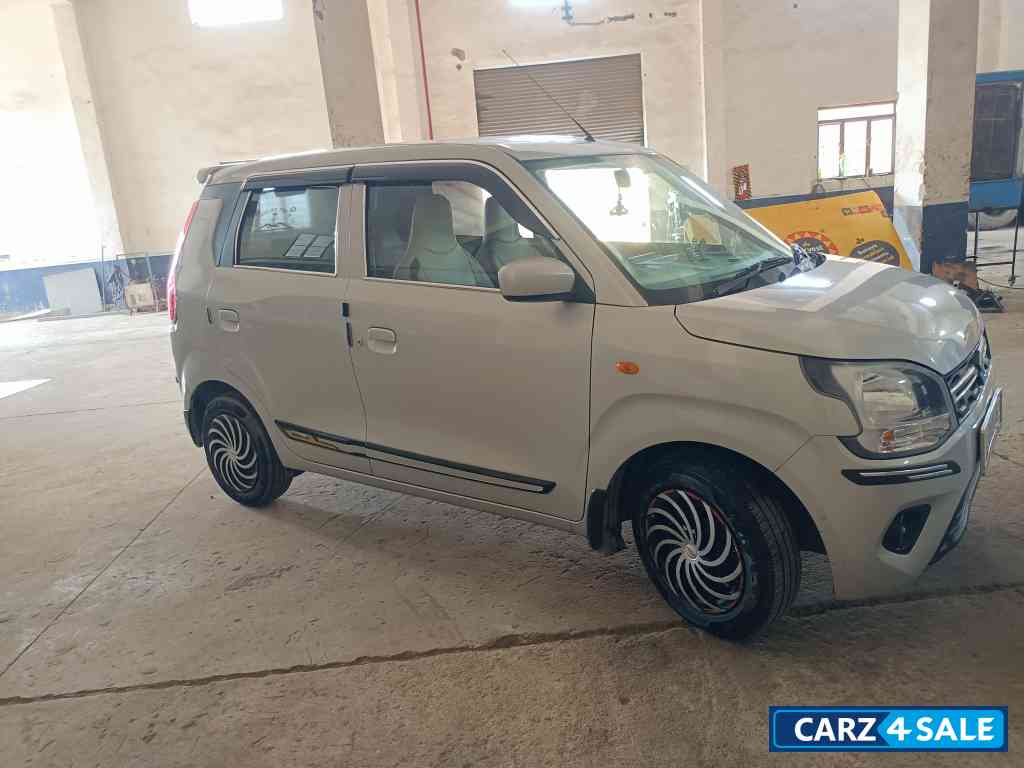 Maruti Suzuki Wagon R VXI CNG Maruti Suzuki Wagon R VXI CNG