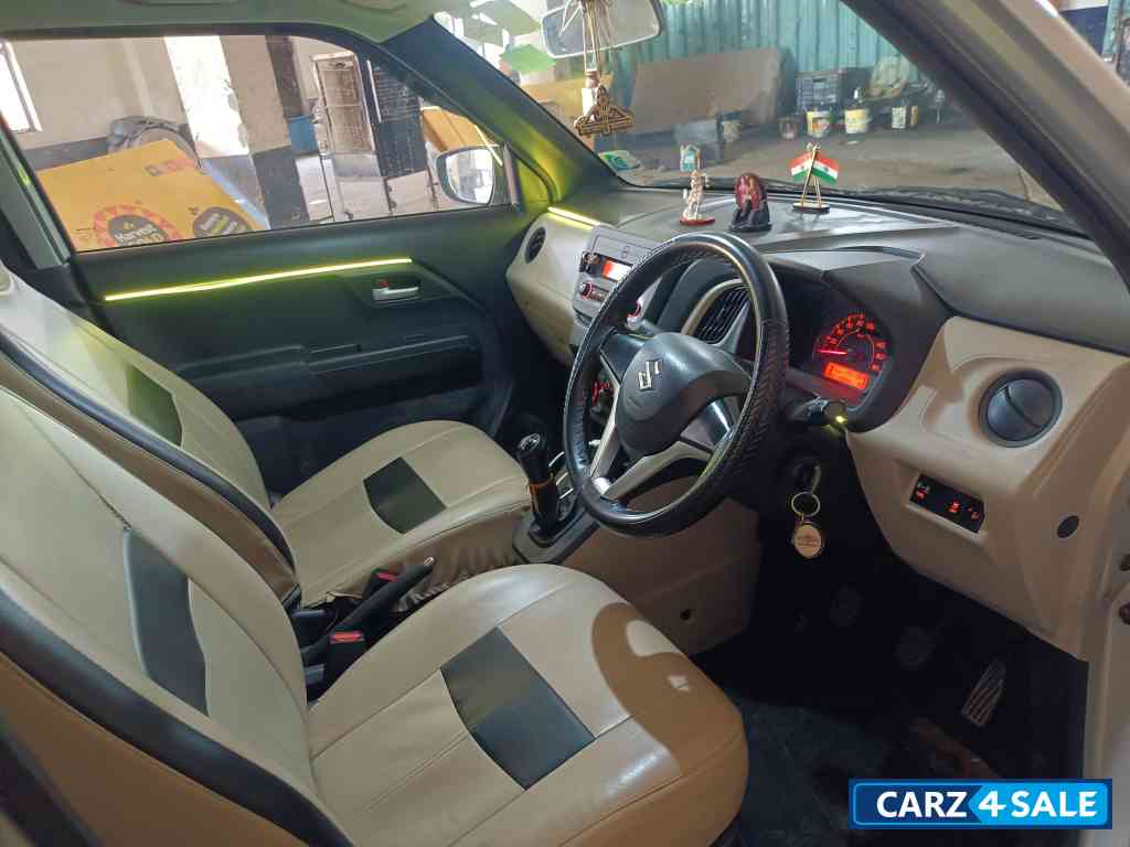 Maruti Suzuki Wagon R VXI CNG Maruti Suzuki Wagon R VXI CNG