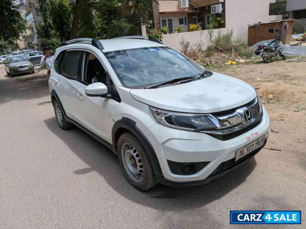 Perl White Honda BR-V Petrol Perl White Honda BR-V Petrol