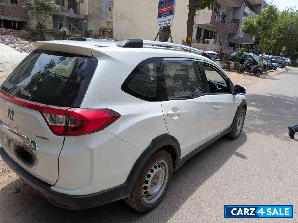 Perl White Honda BR-V Petrol Perl White Honda BR-V Petrol