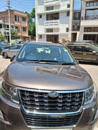 Mahindra XUV 500 W11 AT 2018 Model