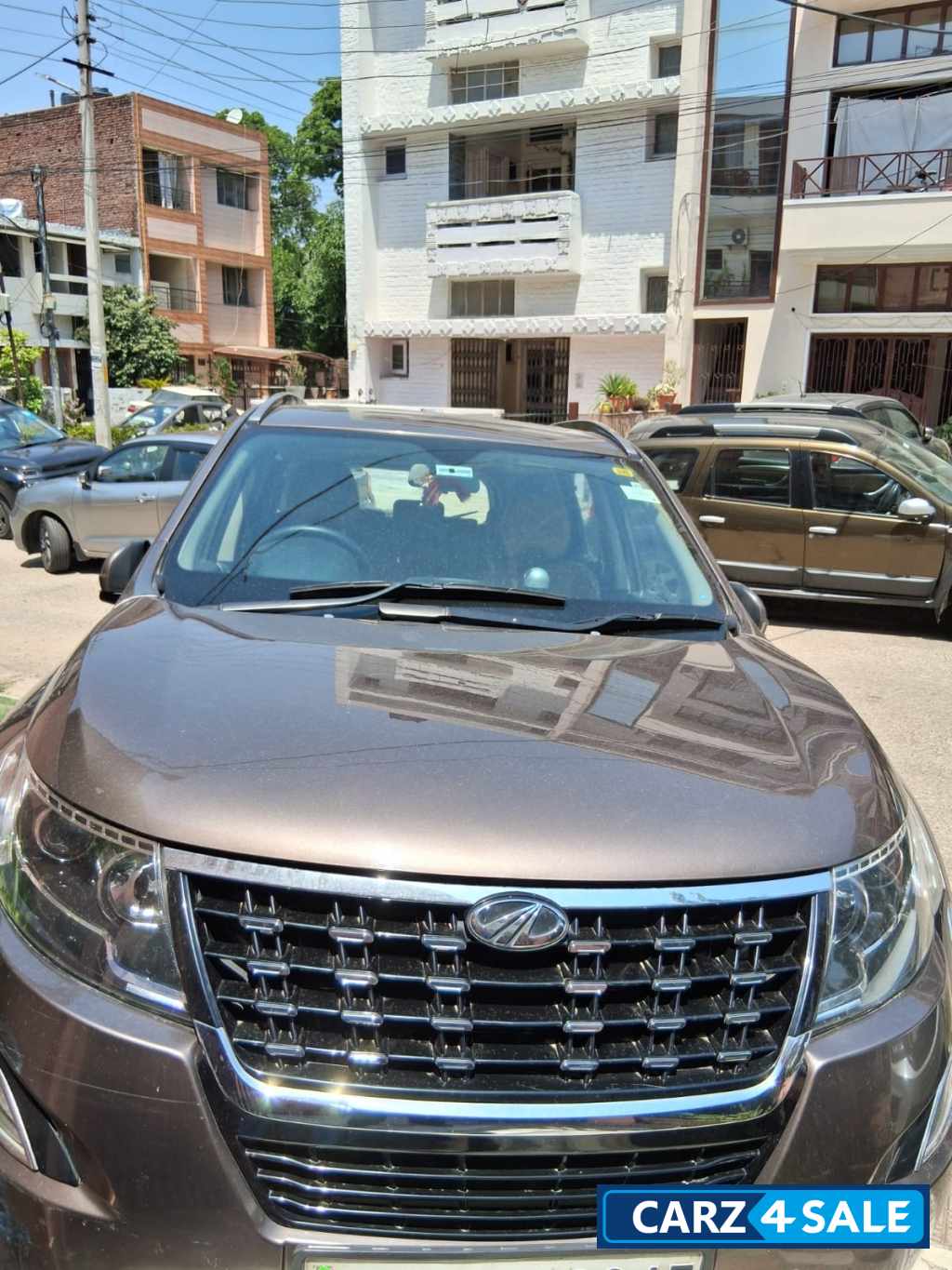 Mahindra XUV 500 W11 AT