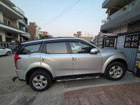 Mahindra XUV 500 W8  Model