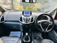 Orange Ford Ecosport Diesel Titanium