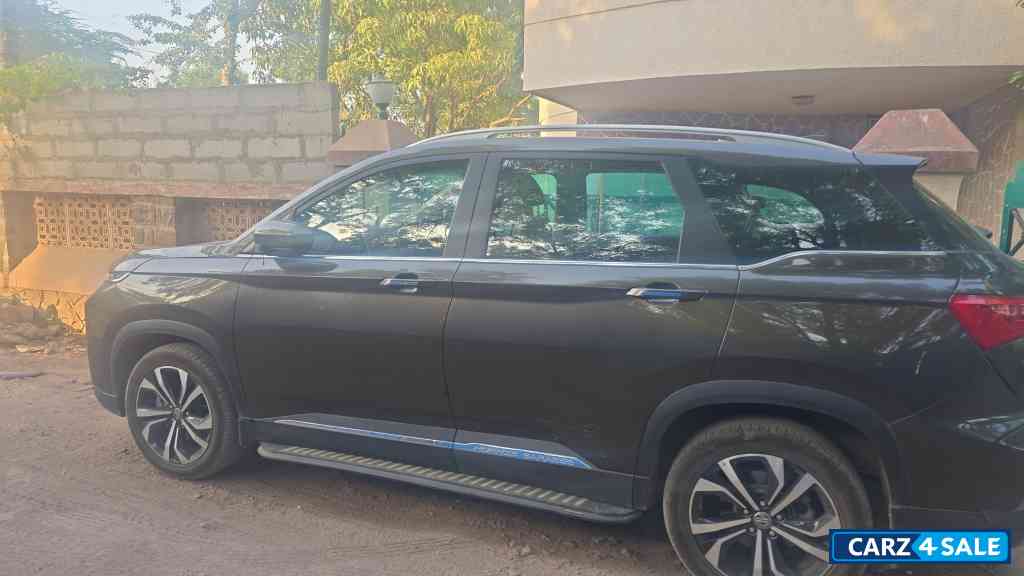 MG Hector sharp pro automatic petrol