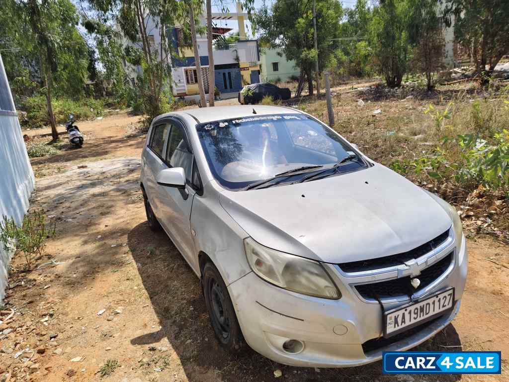 S B Silver Chevrolet Sail UVA