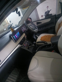 Mahindra XUV700 7 str petrol