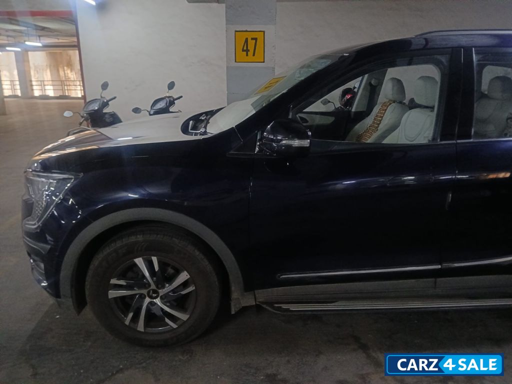 Mahindra XUV700 7 str petrol