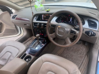 White Audi A4 2.0 TFSI