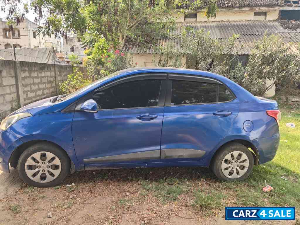 Blue Hyundai Xcent Base 1.2 Blue Hyundai Xcent Base 1.2