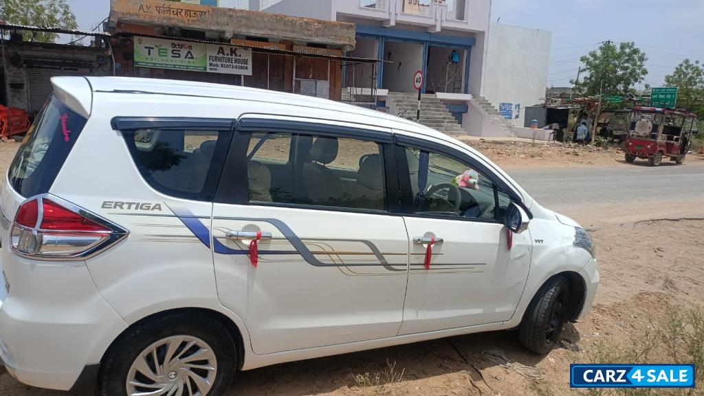 Maruti Suzuki Ertiga VXI Maruti Suzuki Ertiga VXI