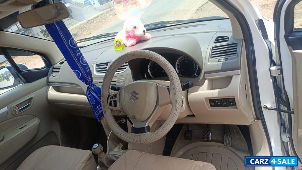 Maruti Suzuki Ertiga VXI Maruti Suzuki Ertiga VXI