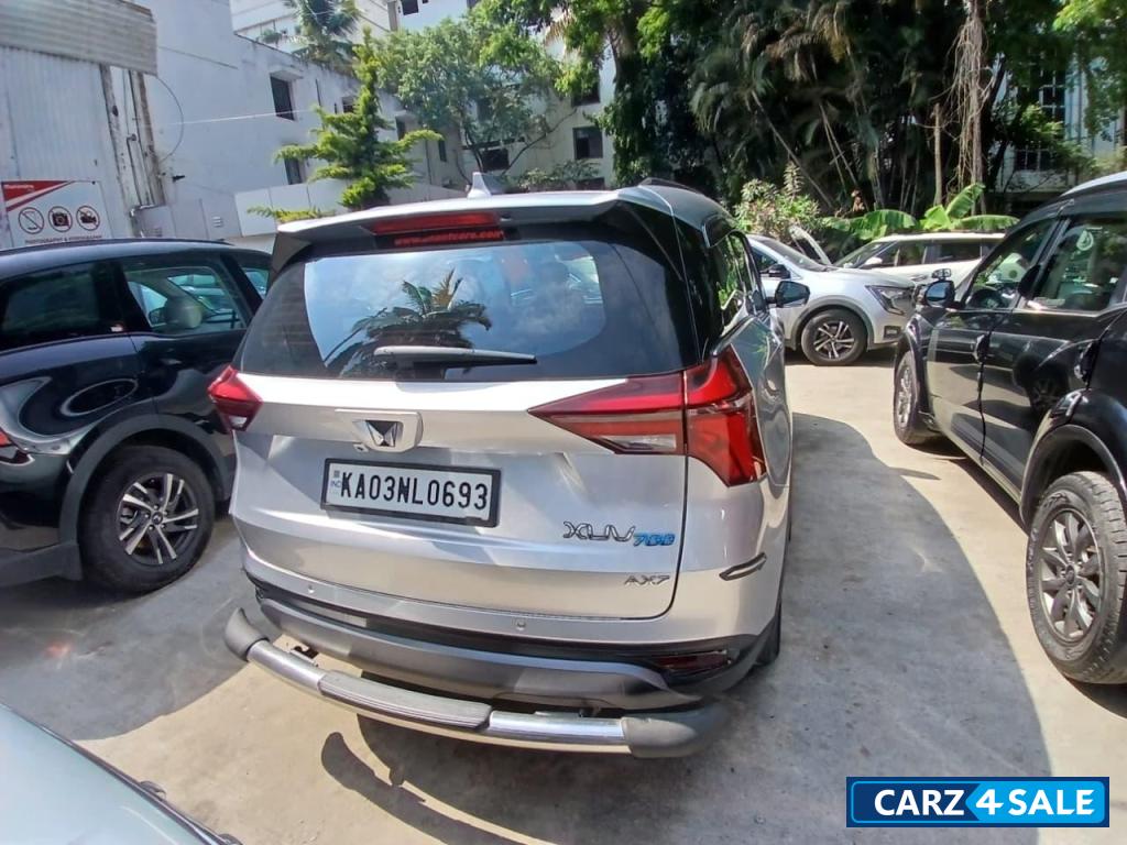 Mahindra XUV700 AX7