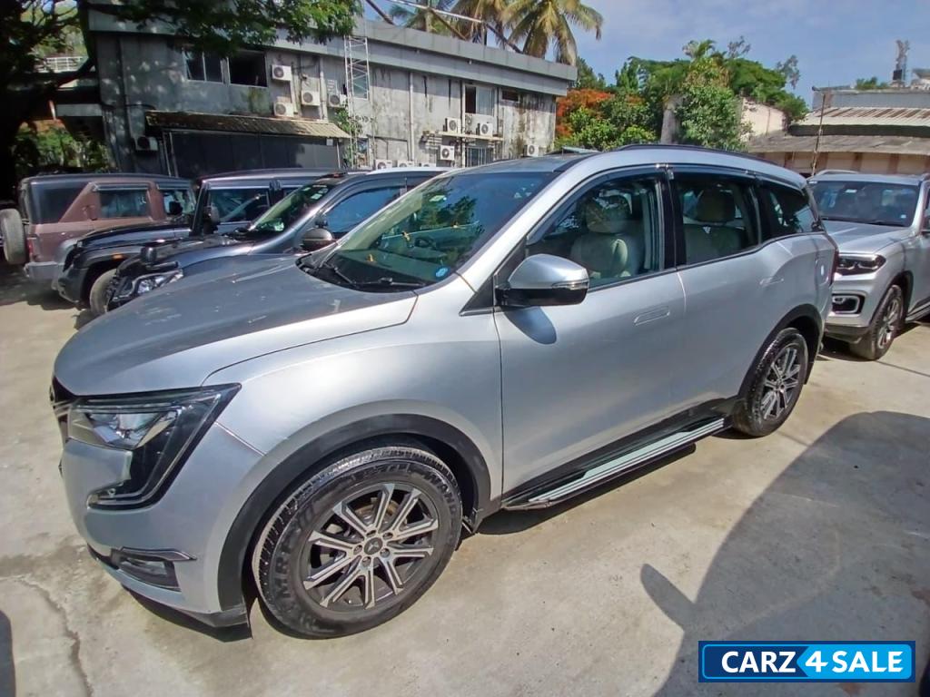 Mahindra XUV700 AX7 Mahindra XUV700 AX7