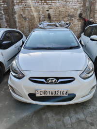Hyundai Verna Sx crdi 2013 Model