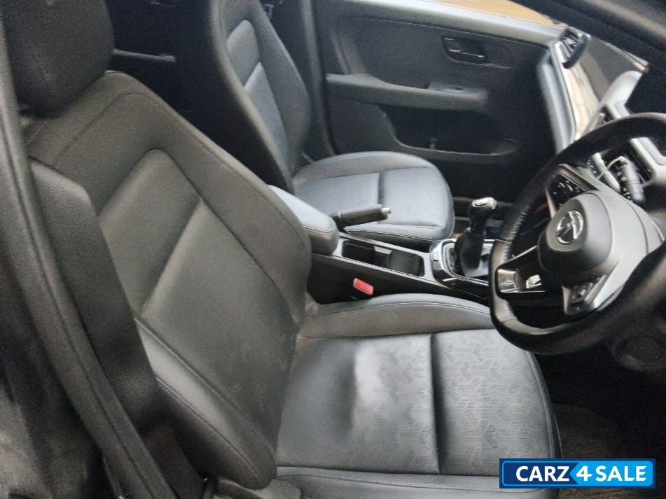 Black Tata Altroz XZ PLUS I TURBO DARK EDITION MANUAL PETROL Black Tata Altroz XZ PLUS I TURBO DARK EDITION MANUAL PETROL