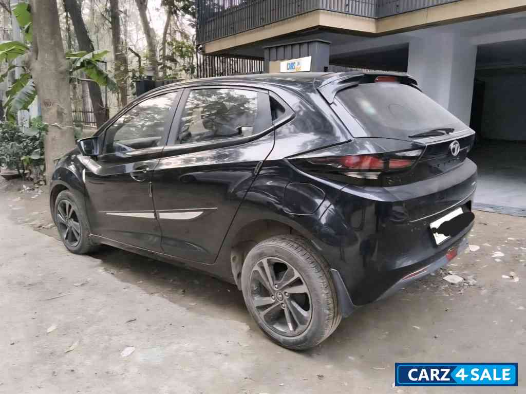 Black Tata Altroz XZ PLUS I TURBO DARK EDITION MANUAL PETROL Black Tata Altroz XZ PLUS I TURBO DARK EDITION MANUAL PETROL