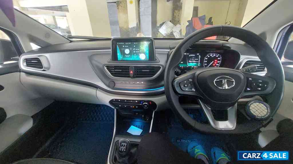 Opel Blue Tata Altroz XZ + O S