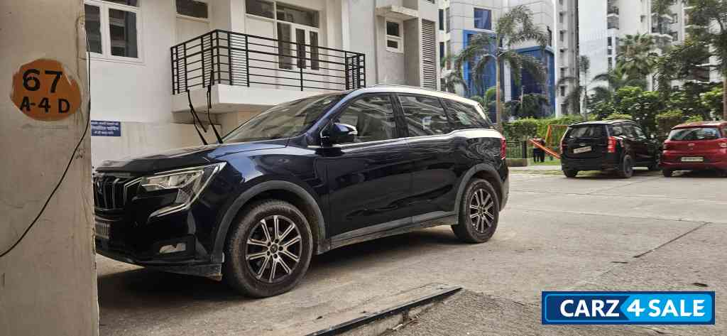 Mahindra XUV700 AX7 LUXURY DIESEL AUTOMATIC