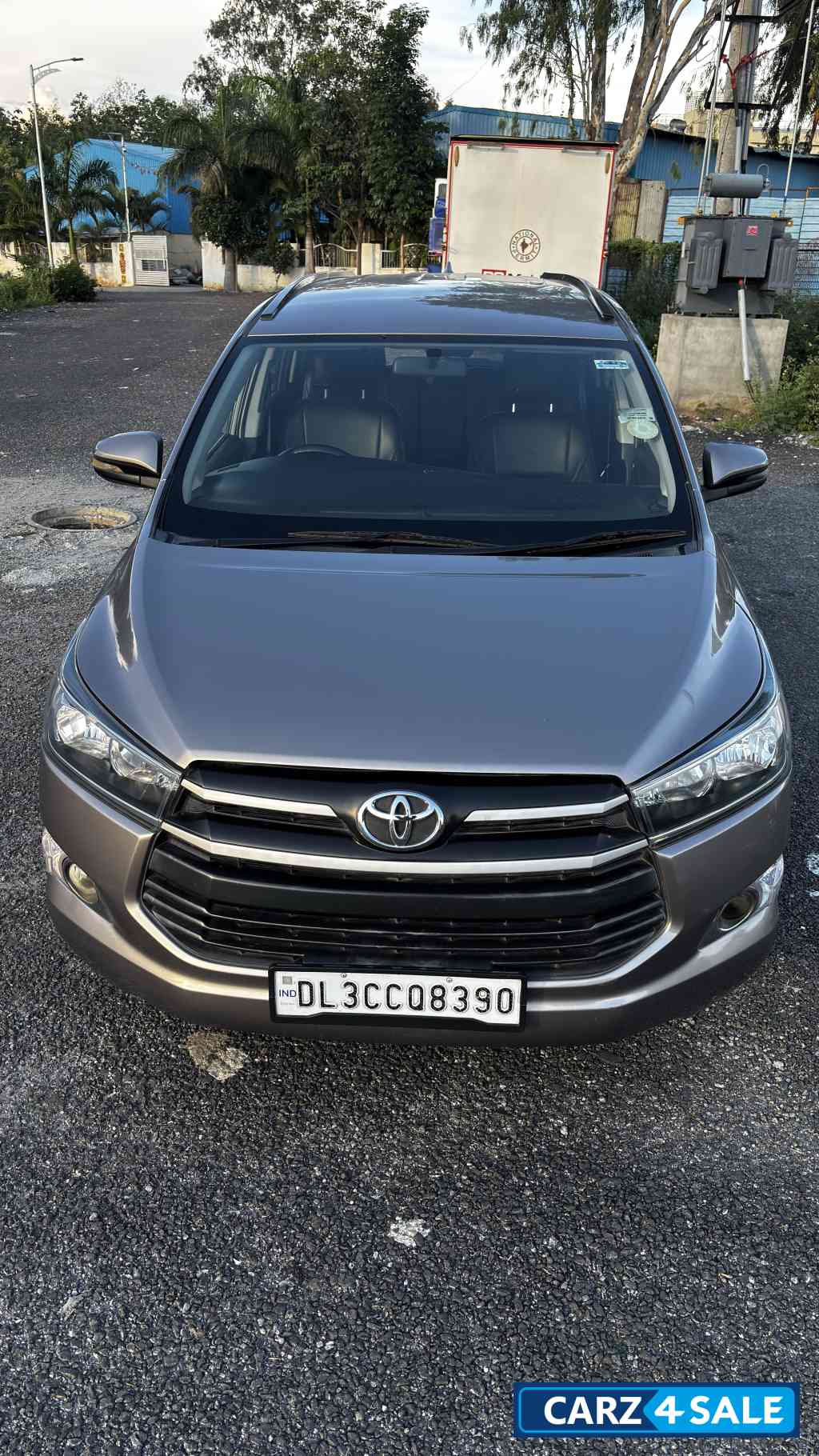 Avantha Gold Toyota Innova G MT