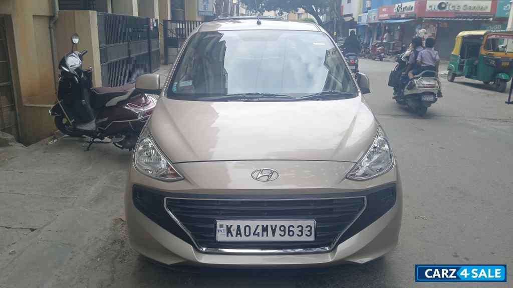 Imperial Beige Hyundai Santro Magna