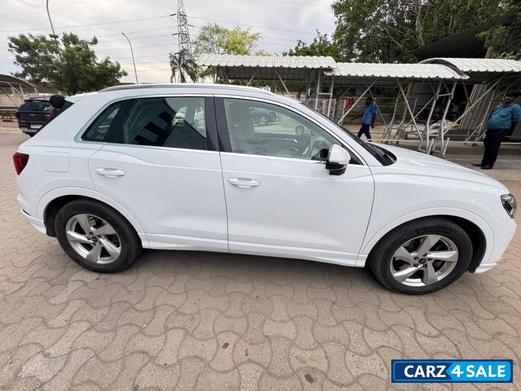 Audi Q3 TFSI40 Technology Variant Audi Q3 TFSI40 Technology Variant