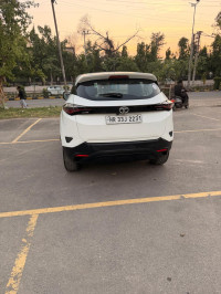 White Tata Harrier Xt plus