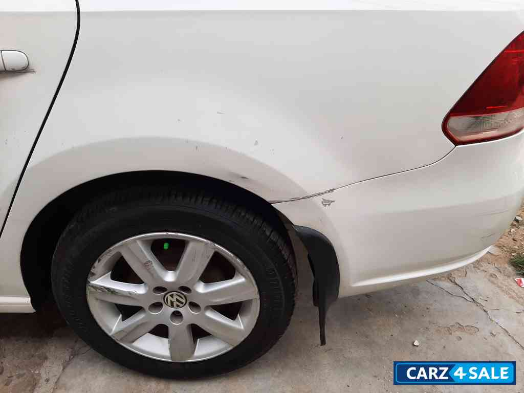Volkswagen Vento 1.6 Highline Petrol