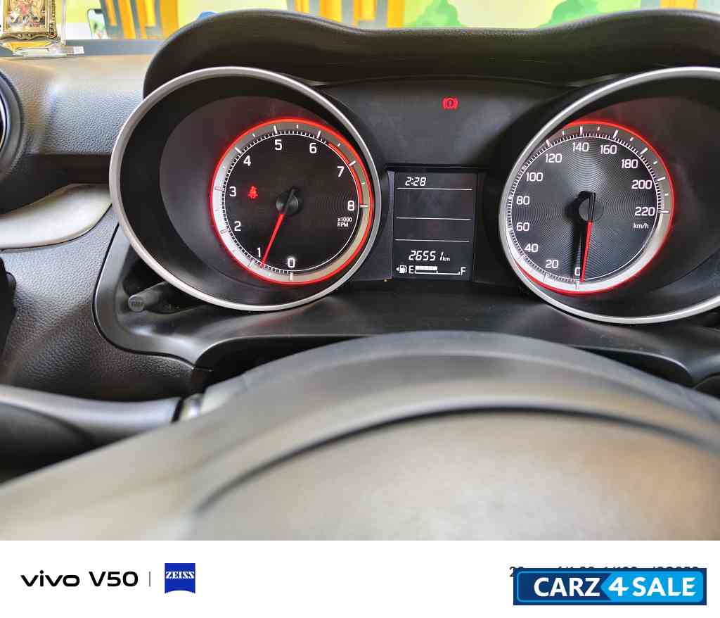 Maruti Suzuki Swift VXI