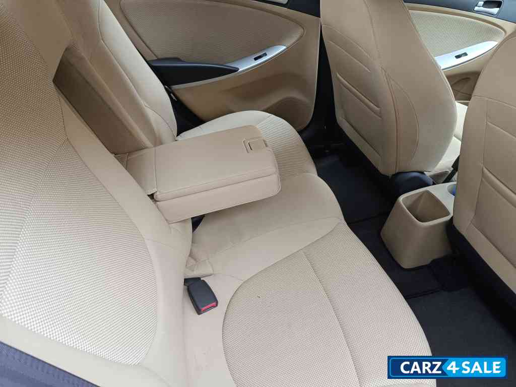 Hyundai 1.4 VTVT Hyundai 1.4 VTVT