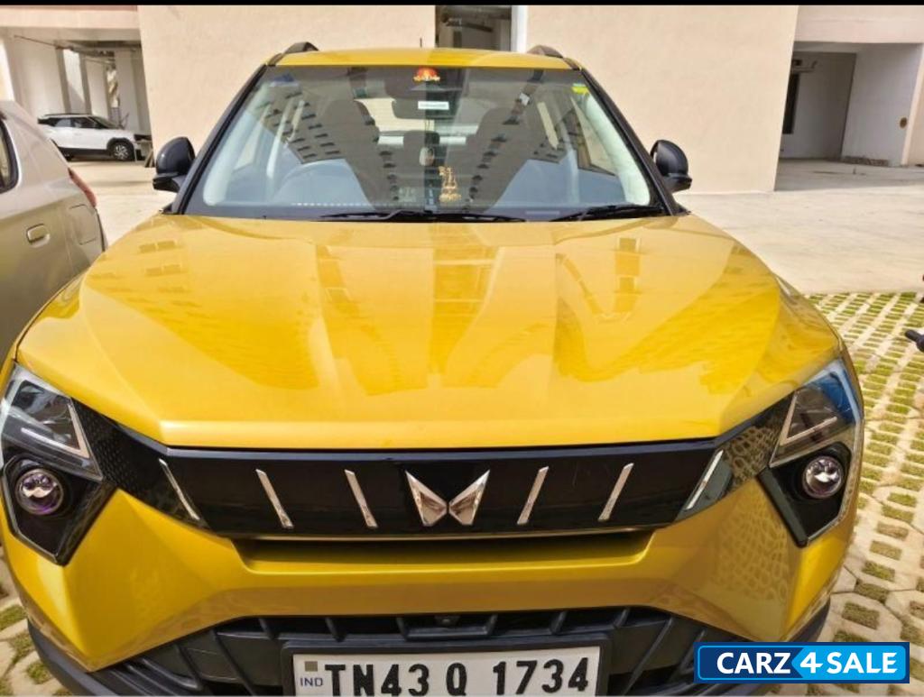 Mahindra XUV 3XO AX5L