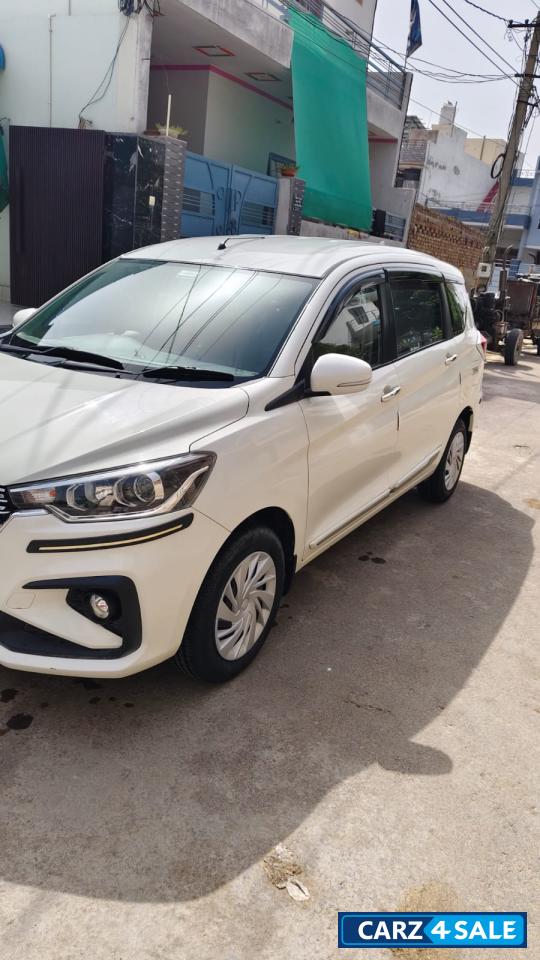 Maruti Suzuki Ertiga VXI Maruti Suzuki Ertiga VXI