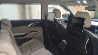 Aurora Black Pearl Kia Carens G1.4 6MT LUXURY 7 seater