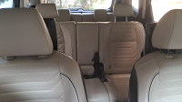Aurora Black Pearl Kia Carens G1.4 6MT LUXURY 7 seater