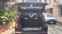 Aurora Black Pearl Kia Carens G1.4 6MT LUXURY 7 seater