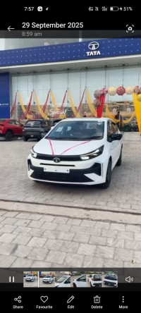 Tata Altroz Second top model 2025 Model