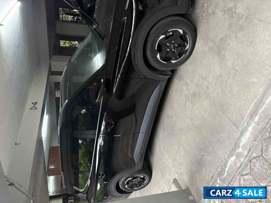 Kia Clavis Petrol Automatic Kia Clavis Petrol Automatic