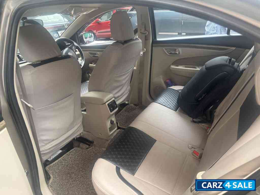 Grey Maruti Suzuki Ciaz Delta 1.5 SHVS MT PETROL Grey Maruti Suzuki Ciaz Delta 1.5 SHVS MT PETROL
