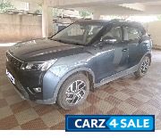 Mahindra XUV300 W8