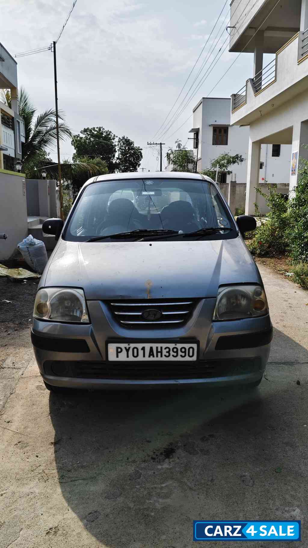 Gray Hyundai Santro Xing