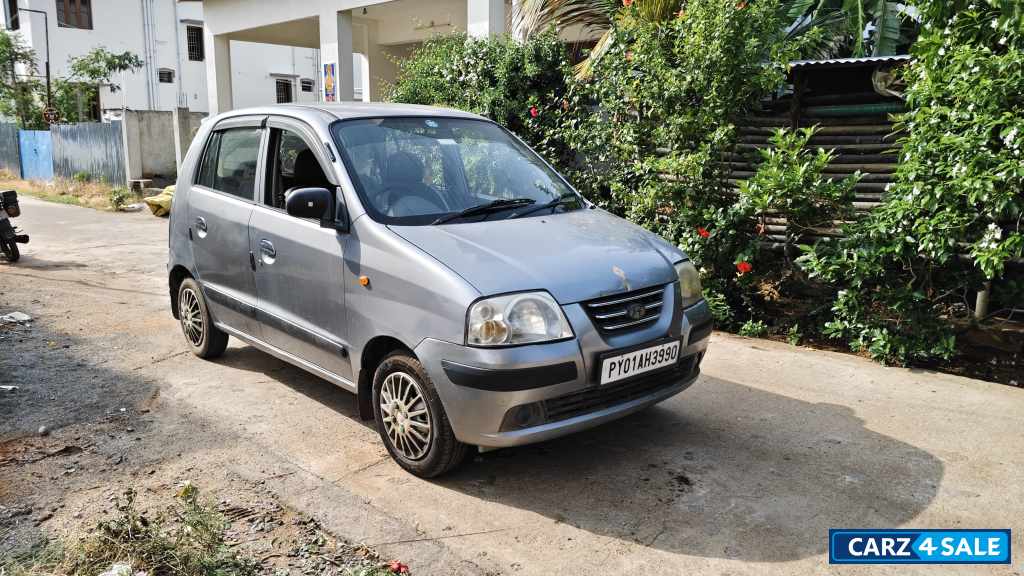 Gray Hyundai Santro Xing