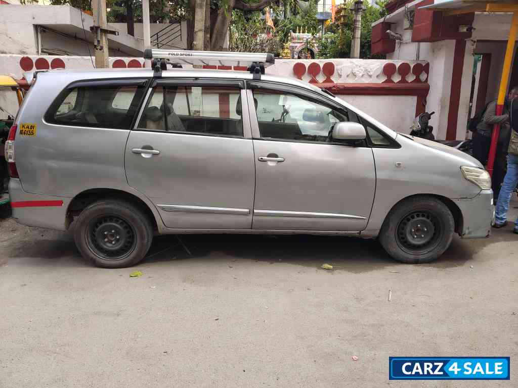 Toyota Innova TOYOTA INNOVA 2.5/G (E4)