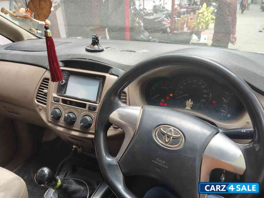 Toyota Innova TOYOTA INNOVA 2.5/G (E4)